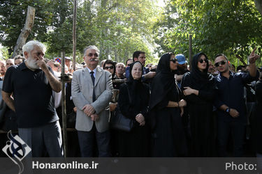 تشییع پیکر "عزت الله انتظامی" در تالار وحدت