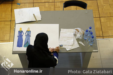 برپایی مسابقه زنده طراحی لباس اجتماع بانوان در تالار وحدت