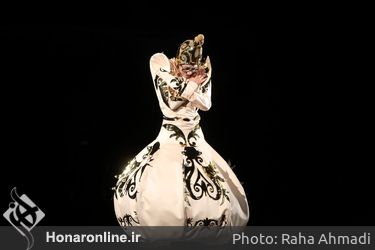 نمایش «دیو و دلبر» تالار وحدت 