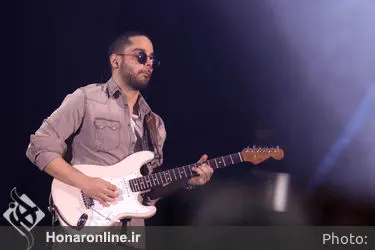 اجرای کنسرت زانیار خسروی در سالن میلاد نمایشگاه
