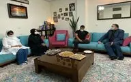 مدیر عامل فارابی به دیدار خانواده علی سلیمانی رفت