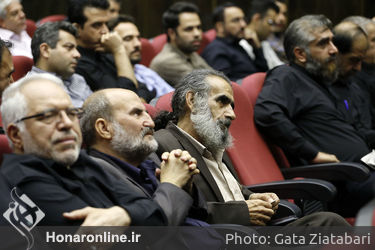 تجلیل از هنرمندان در عرصه دفاع مقدس 