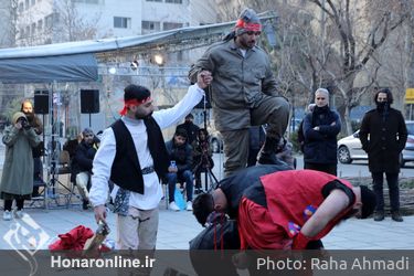 اجرای نمایش‌ «آکوستیک مین» در چهل و یکمین جشنواره تئاتر فجر - پهنه رودکی