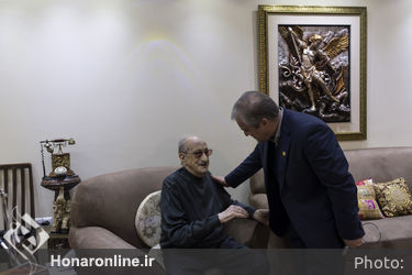 عیادت و تجلیل از استاد موسیقی عبدالوهاب شهیدی