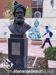 مروری بر تاریخ فرهنگ ایران در تندیس ها و سردیس های تهران