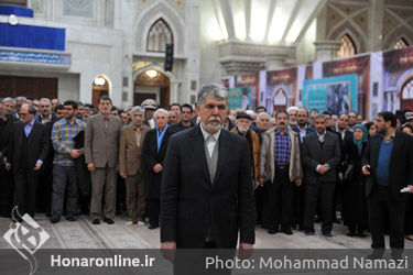 تجدید بیعت وزیر فرهنگ و ارشاد اسلامی به همراه جمعی از معاونان و مدیران این وزارتخانه و اصحاب فرهنگ، هنر، رسانه و با آرمان‌های حضرت امام (ره) 