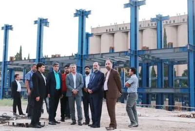 بازدید معاون توسعه مدیریت و منابع وزارت فرهنگ و ارشاد از تالار مرکزی شیراز