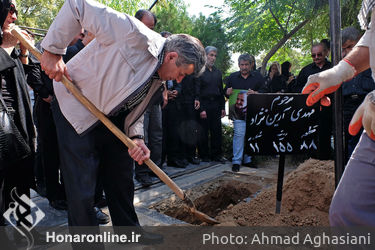 مراسم تشییع پیکر مهدی آرین‌نژاد دوبلور پیشکسوت 