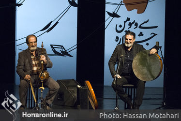 دو نوازی کمانچه و دف هادی منتظری و مسعود حبیبی در سی و سومین جشنواره موسیقی فجر در فرهنگسرای نیاوران