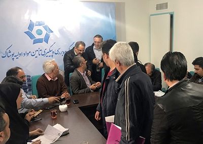 ورود بیش از 600 هزار متر پارچه از سوی احتکارکنندگان به بازار