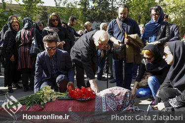 تشییع جنازه محمدابراهیم جعفری در دانشکده هنر 