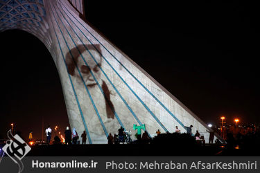تصویرنگاری ارتحال امام خمینی(ره) در برج آزادی