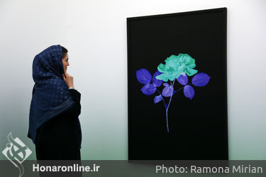 نمایشگاه عکس‌های نیکی کریمی در گالری اعتماد باغ نگارستان