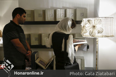  مراسم رونمایی از کتاب "سفره" در گالری شیرین