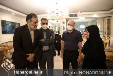 دیدار وزیر فرهنگ و ارشاد اسلامی با خانواده مرحوم استاد حبیب الله صادقی