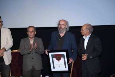 اهدای نشان سپاس موزه سینما به کیانوش عیاری/ «شبح کژدم» حدیث نفس فیلمسازان است