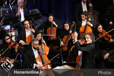 اجرای ارکستر سمفونیک تهران در جشنواره موسیقی فجر