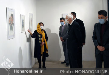 بازید معاون سفیر کشور اتریش در ایران از نمایشگاه نگاره های چوبی و آرزوهای آبرنگی