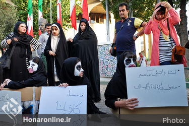 اولین روز از هفدهمین جشنواره بین‌المللی تئاتر عروسکی تهران- مبارک