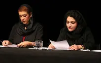نمایشنامه خوانی 