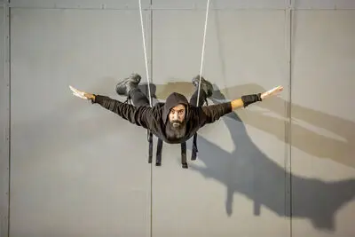 Crazy Body director Yasser Khaseb gives nod to national heroes in “Sky Wall”
