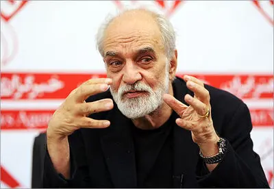 آغداشلو: دنبال ارزش‌هایی هستم که منهدم می‌شود / گزارش تاریخ ارائه می‌کنم نه ستایش تاریخ