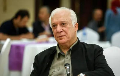 خسرو سینایی از ˝آن سوی هیاهو˝ تا سینمای این روزها