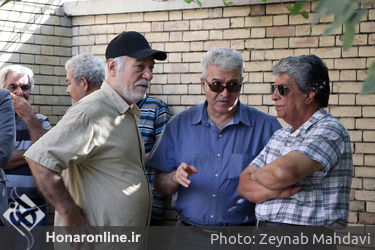 مراسم تشييع پيكر زنده ياد سيدكمال طباطبايى در خانه سينما