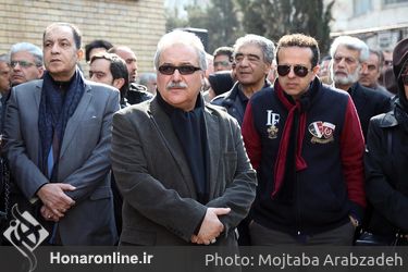 تشییع پیکر علی معلم از مقابل خانه سینما