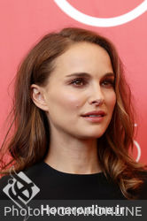 09993 Natalie Portman attends _Vox Lux_ photocall during the 75th Venice Film Festival