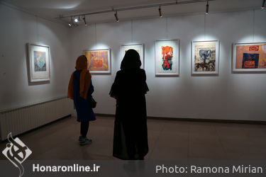 افتتاحیه‌ی نمایشگاه آثار شهاب طایفه مهاجر در گالری آتبین