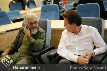 رونمایی از مجموعه نمایشنامه‌های محمود استادمحمد