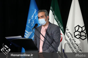 رونمایی از کتاب عکس «دیوارها سخن می‌گویند»