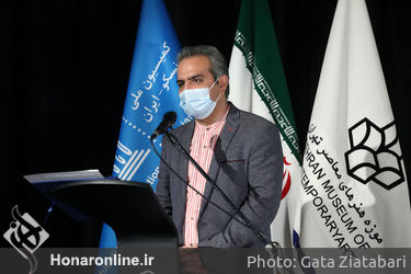 رونمایی از کتاب عکس «دیوارها سخن می‌گویند»