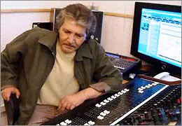 شعبانخانی: آموزشگاه موسیقی هنرمند تربیت نمی‌کند / سیاهی لشکر در موسیقی زیاد است