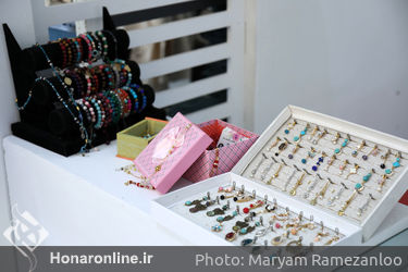 نمایشگاه " گوهر زیبایی" در بوستان آب و آتش