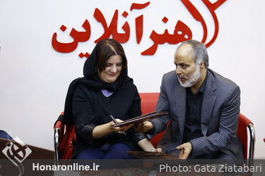 امضای تفاهم‌نامه همکاری میان "هنرآنلاین" و خبرگزاری "آپا" از آذربایجانی