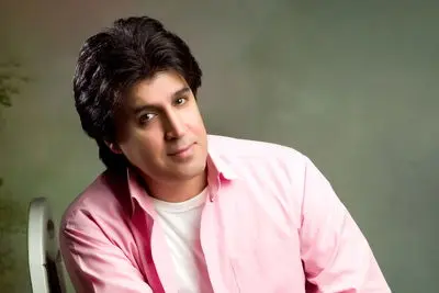 علیرضا خسرونیا با ملودی‌های تورج شعبانخانی به صحنه می‌رود