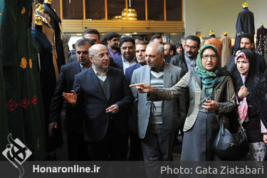 بازدید شهیندخت مولاوردی از نمایشگاه جشنواره بین‌المللی مد و لباس فجر در تالار وحدت