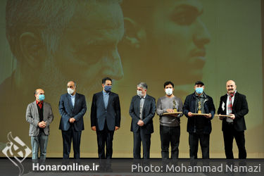 آیین پایانی نمایشگاه و جایزه عکس بنیاد رودکی « روایت سرباز » ویژه بزرگداشت اولین سالگرد عروج شهید قاسم سلیمانی»