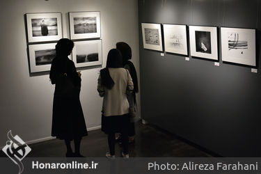 نمایشگاه گروهی عکس از 77 هنرمند در گالری ایوان