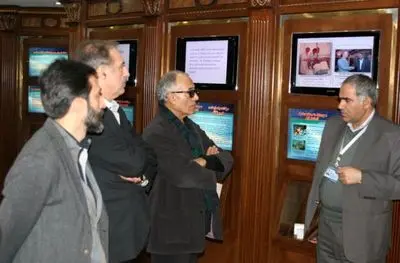 دیدار عباس کیارستمی و علیرضا سمیع‌آذر با جانبازان در موزه صلح 0