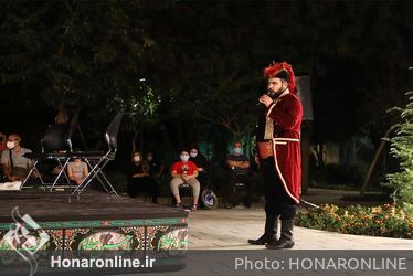 تعزیه "طفلان زینب(س)" و "وهب نصرانی" در مقابل تالار وحدت
