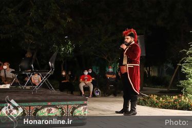 تعزیه "طفلان زینب(س)" و "وهب نصرانی" در مقابل تالار وحدت