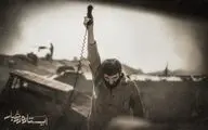 به احترام قهرمانمان تمام‌قد می‌ایستیم...