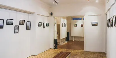 نقاشی‌های «سیمین یاوری» در گالری «زرنا» روی دیوار رفت