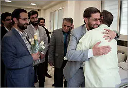 بازدید معاون هنری از آسایشگاه جانبازان اعصاب و روان / شاه‌آبادی: جانبازان با هنر آشتی کنند