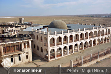 بازدید خبرنگاران و عکاسان از شهرک سینمایی دفاع مقدس