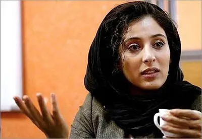 آناهیتا افشار: برون‌گرایی شخصیت هانیه را دوست داشتم / بازیگر سریال ˝مدینه˝ در گفت‌وگو با هنرآنلاین