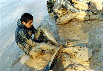 موزیک‌ویدیو "گمنام" با صدای پرواز همای